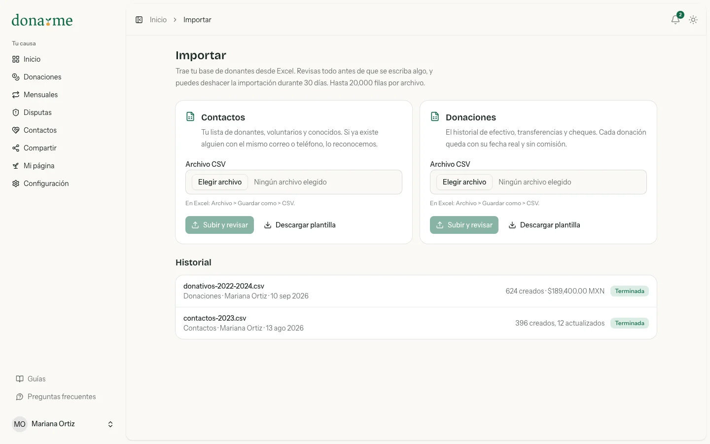 Pantalla Importar con las tarjetas Contactos y Donaciones, cada una con su botón Subir y revisar, y el Historial de importaciones